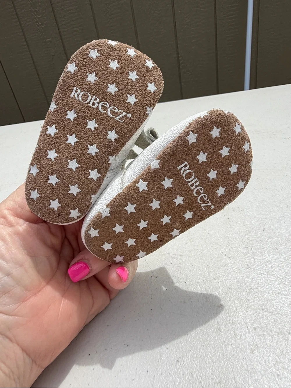 Robeez White Baby Mary Jane Bow Shoes